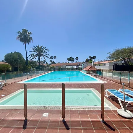 Con Jardin Privado Junto Al Yumbo * Playa del Ingles (Gran Canaria)