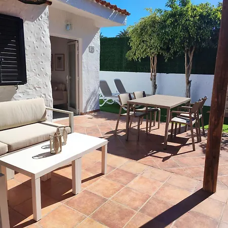 Con Jardin Privado Junto Al Yumbo Apartment *